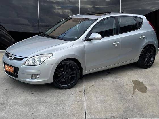 HYUNDAI I30 2.0 MPFI GLS 16V GASOLINA 4P AUTOMÁTICO HYUNDAI I30 2.0 MPFI GLS 16V GASOLINA 4P AUTOMÁTICO